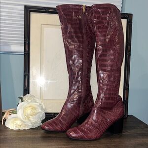 Franco Sarto Tribute Knee High Faux Leather Mulberry Croc Boots Block Heel SZ5.5